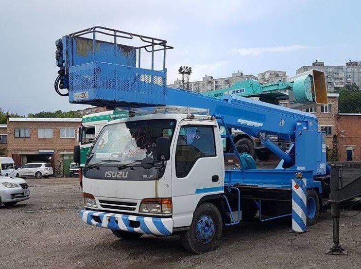 фото аренды автовышки ISUZU 23 м